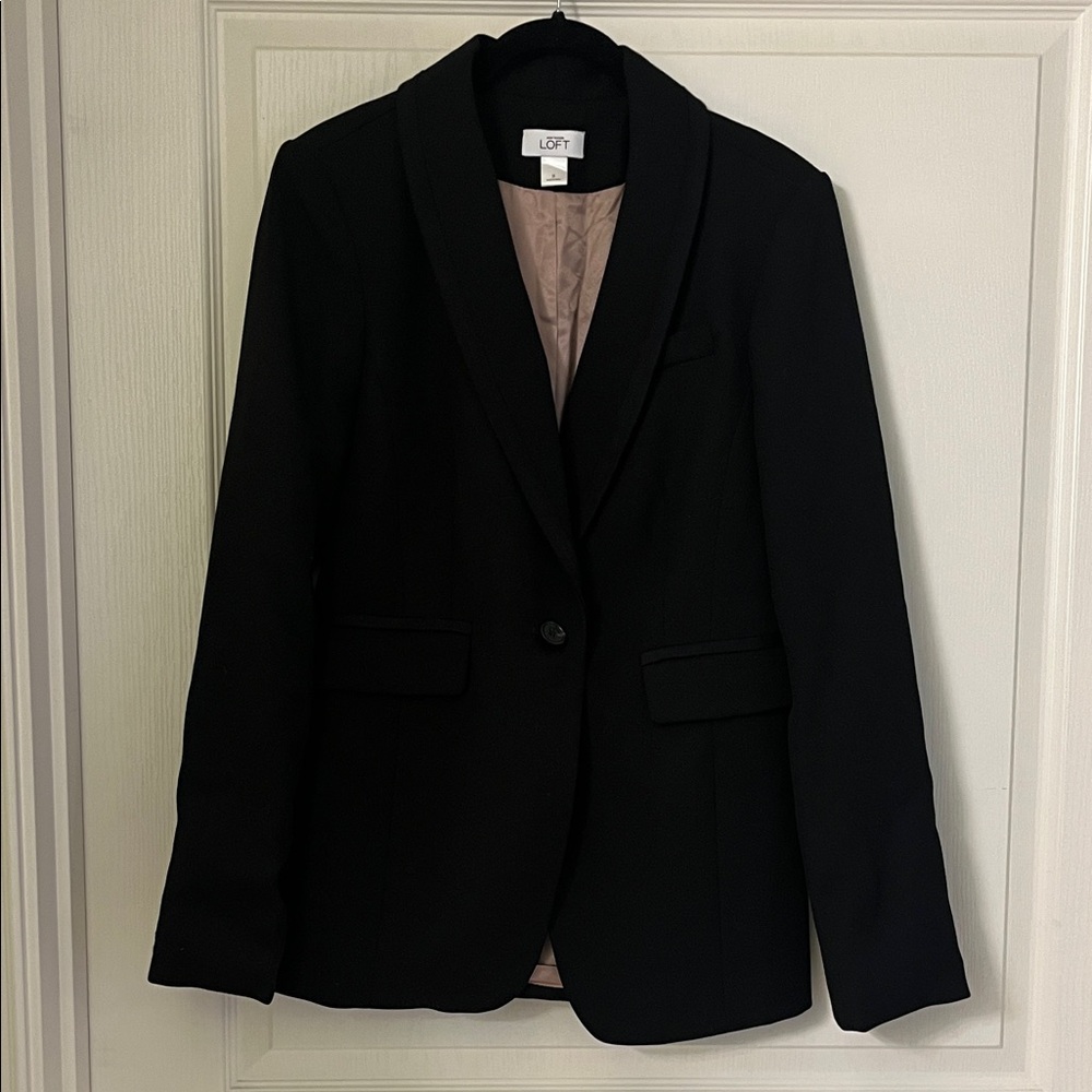 LOFT Women's Elegant Black Blazer